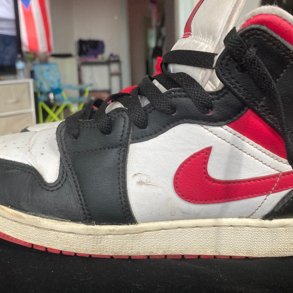 AIR JORDAN RED BLACK WHITE